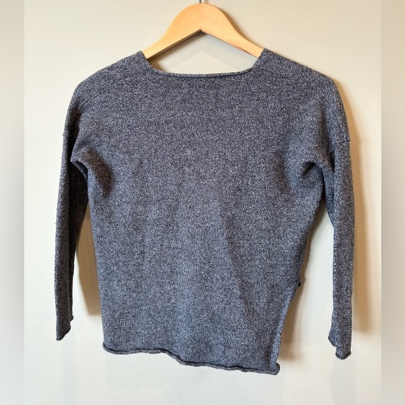 Wilfred Babaton Erin Heathered Gray V-Neck Sweater Size XS - Picture 3 of 4